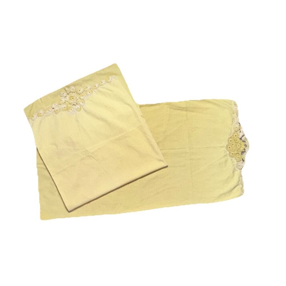 2 Vintage Handmade Pillowcases Pair Yellow Crochet Flower Trim -1 Damaged-